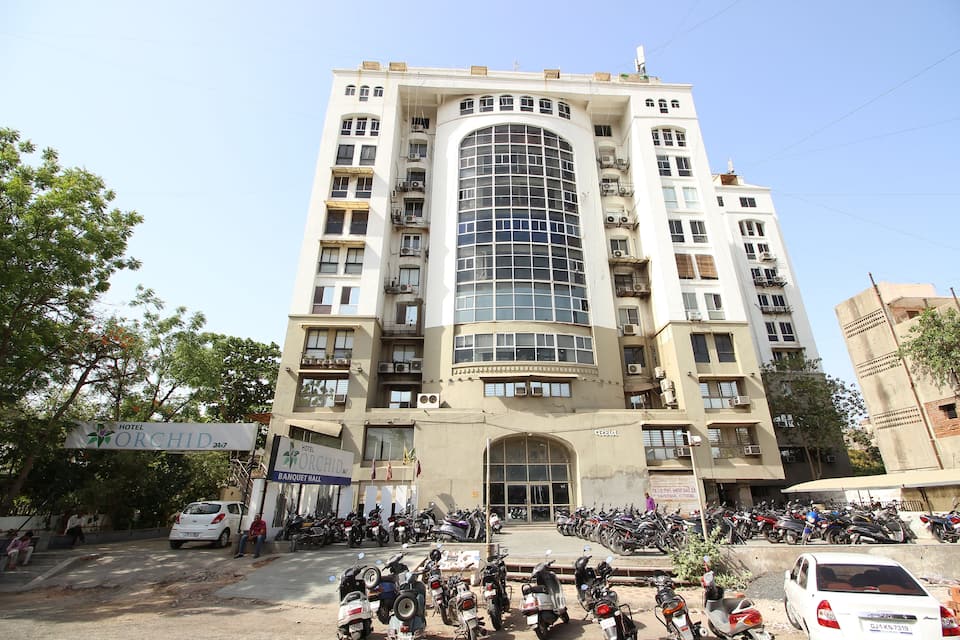 Hotel Orchid 24* 7